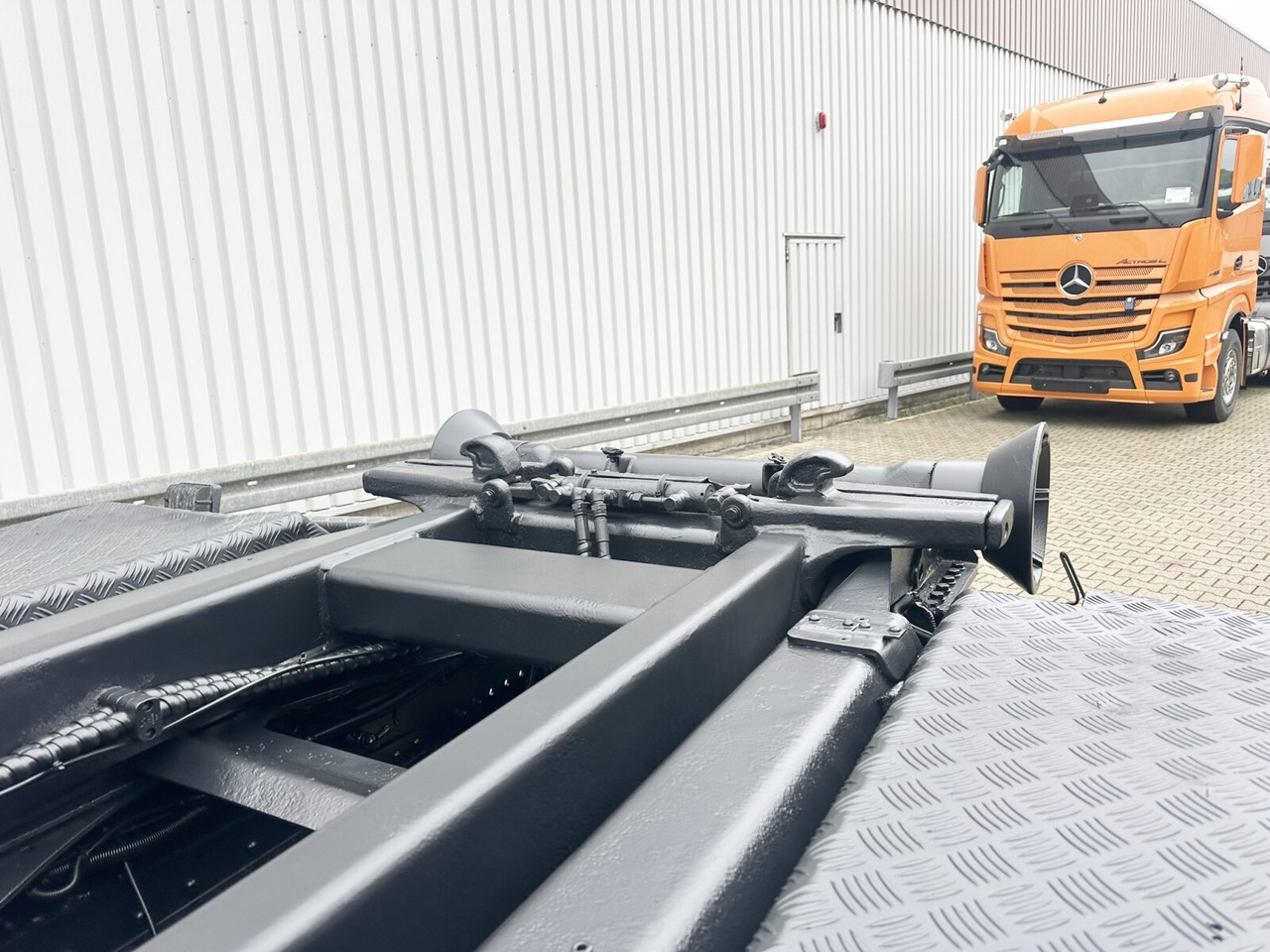 MAN TGS 35.480 8X4 BL TGS 35.400 8x4 BL, Schub-Knick bis 6,5m Container - Pacēlājs ar āķi: foto 2 MAN TGS 35.480 8X4 BL TGS 35.400 8x4 BL, Schub-Knick bis 6,5m Container - Pacēlājs ar āķi: foto 2