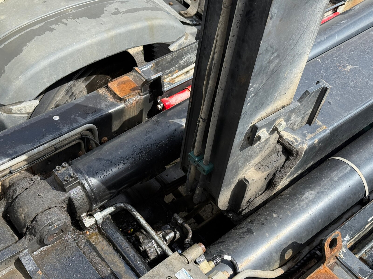 MAN TGS 35.480 8x4 BL TGS 35.480 8x4 BL, PriTarder, Navi - Pacēlājs ar āķi: foto 2 MAN TGS 35.480 8x4 BL TGS 35.480 8x4 BL, PriTarder, Navi - Pacēlājs ar āķi: foto 2