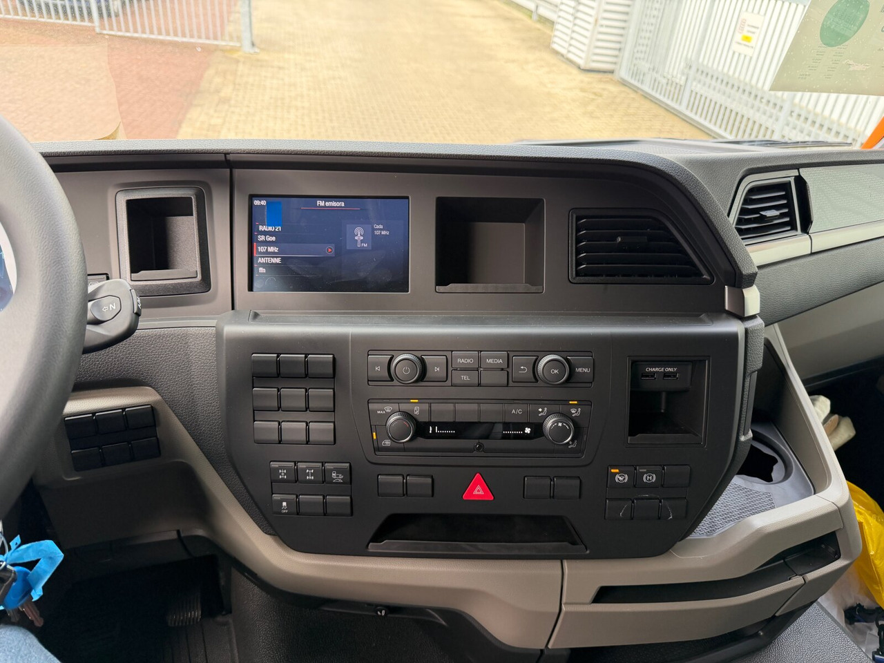 MAN TGS 41.440 8x4 BB CH TGS 41.440 8x4 BB CH, Retarder, MEHRFACH VORHANDEN! - Šasija kravas automašīna: foto 5 MAN TGS 41.440 8x4 BB CH TGS 41.440 8x4 BB CH, Retarder, MEHRFACH VORHANDEN! - Šasija kravas automašīna: foto 5