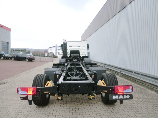 MAN TGS 50.480BB 10x4 Retarder TGS 50.480BB 10x4 Retarder, 3-f.NA - Šasija kravas automašīna: foto 4 MAN TGS 50.480BB 10x4 Retarder TGS 50.480BB 10x4 Retarder, 3-f.NA - Šasija kravas automašīna: foto 4