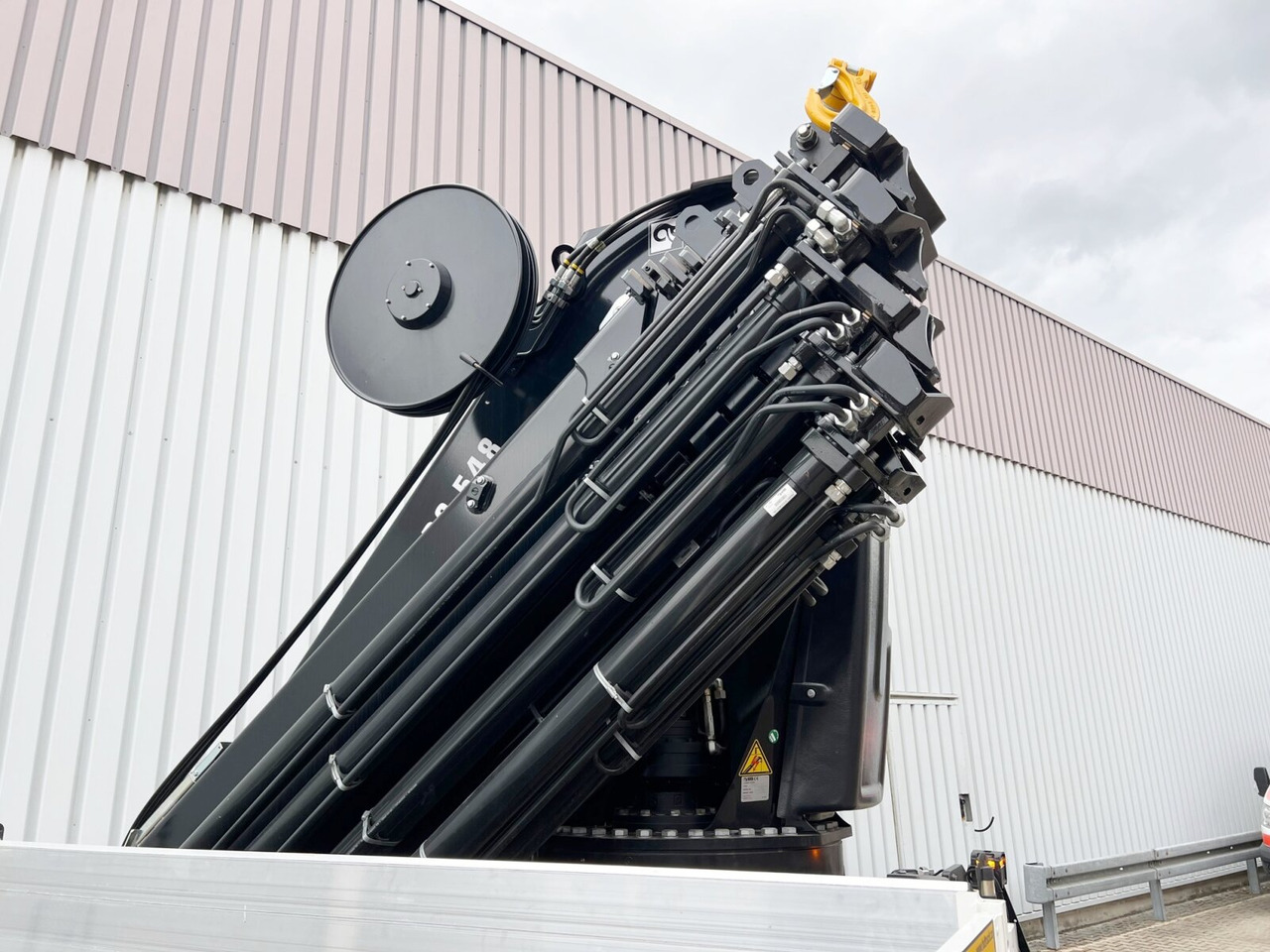 MAN TGX 26.510 6x2-4 LL CH TGX 26.510 6x2-4 LL, Kran Hiab X-HiPro 548 E-8, Lenk-/Liftachse, TwistLock 20Fuß, Funk, Retarder - Kravas auto ar manipulatoru, Bortu kravas automašīna/ Platforma: foto 4 MAN TGX 26.510 6x2-4 LL CH TGX 26.510 6x2-4 LL, Kran Hiab X-HiPro 548 E-8, Lenk-/Liftachse, TwistLock 20Fuß, Funk, Retarder - Kravas auto ar manipulatoru, Bortu kravas automašīna/ Platforma: foto 4