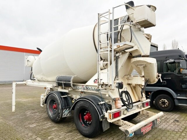 MÜLLER MITTELTAL SF32 mit Liebherr Betonmischer ca. 10m³ MÜLLER MITTELTAL SF32, Liebherr Betonmischer 10m³, 4x VORHANDEN , Liftachse - Betona maisītājs puspiekabe: foto 4 MÜLLER MITTELTAL SF32 mit Liebherr Betonmischer ca. 10m³ MÜLLER MITTELTAL SF32, Liebherr Betonmischer 10m³, 4x VORHANDEN , Liftachse - Betona maisītājs puspiekabe: foto 4