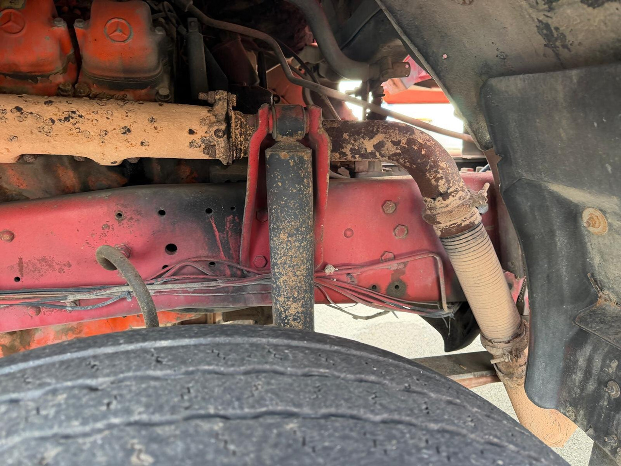 Mercedes-Benz - 2628 6 x 4 - Kravas automašīna pašizgāzējs: foto 2 Mercedes-Benz - 2628 6 x 4 - Kravas automašīna pašizgāzējs: foto 2