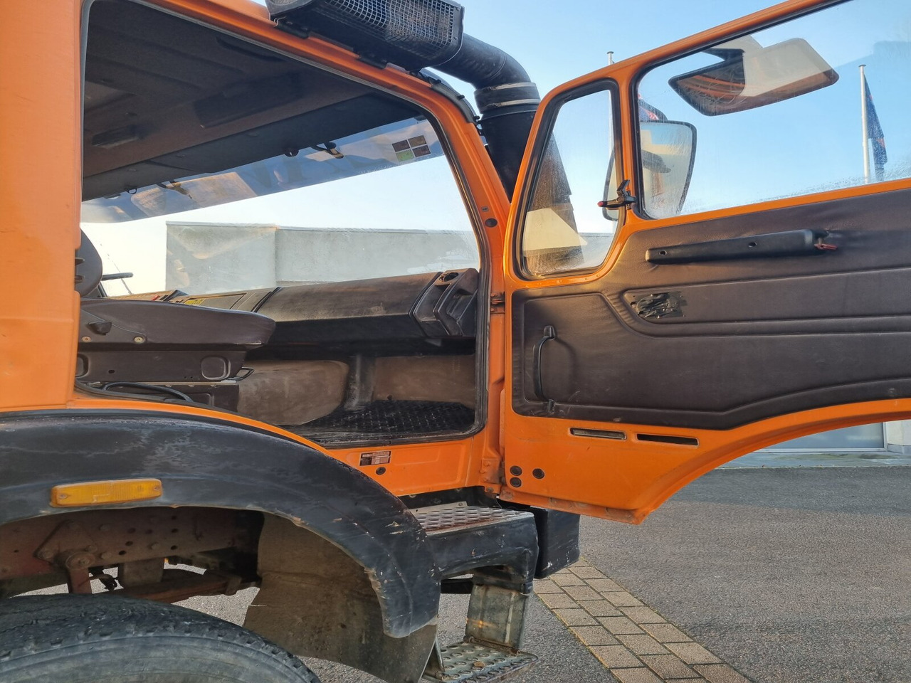 Mercedes-Benz - 2636 AK 6x6 - Kravas automašīna pašizgāzējs: foto 5 Mercedes-Benz - 2636 AK 6x6 - Kravas automašīna pašizgāzējs: foto 5
