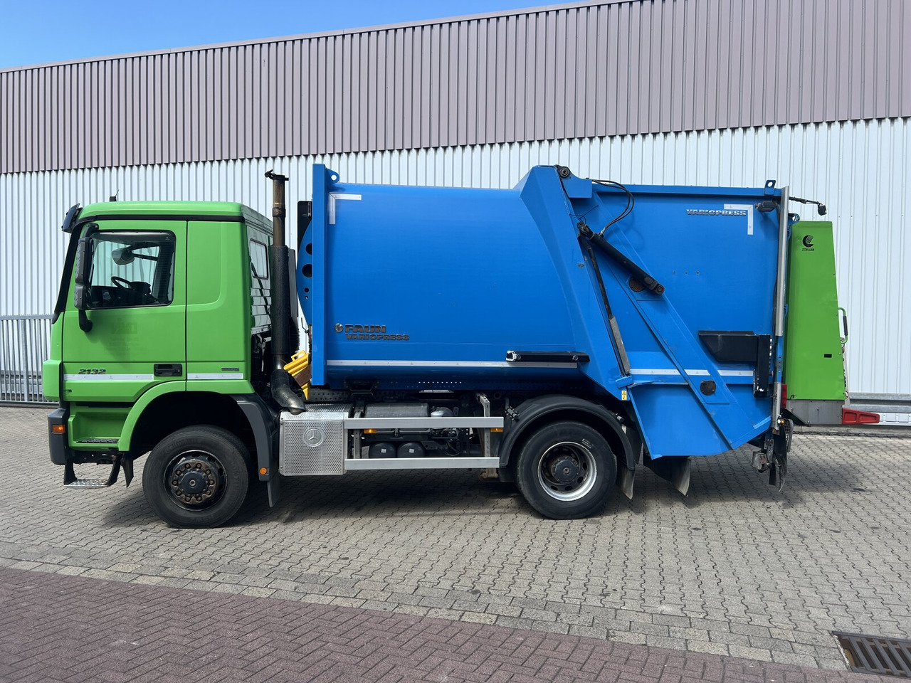 Atkritumu vedējs pārvadāšana atkritumu Mercedes-Benz Actros 2032 LA 4x4 Actros 2032 LA 4x4, Faun Variopress 310 ca. 10m³, Zöller Schüttung: foto 12