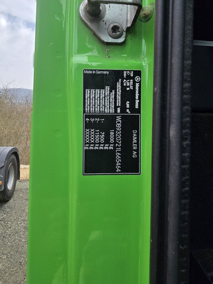 Mercedes-Benz Actros 2032 LA 4x4 Actros 2032 LA 4x4/ Rdstand 3.600 mm - Šasija kravas automašīna: foto 2 Mercedes-Benz Actros 2032 LA 4x4 Actros 2032 LA 4x4/ Rdstand 3.600 mm - Šasija kravas automašīna: foto 2