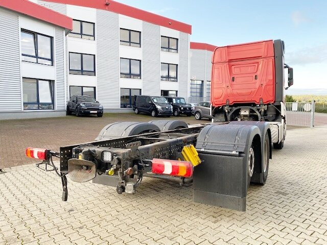 Mercedes-Benz Actros 2545 L 6x2 Actros 2545 L 6x2, StreamSpace, Liftachse, Bi-Xenon līzingu Mercedes-Benz Actros 2545 L 6x2 Actros 2545 L 6x2, StreamSpace, Liftachse, Bi-Xenon: foto 8