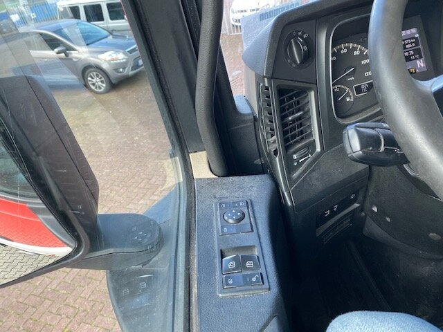 Mercedes-Benz Actros 2545 L 6x2 Actros 2545 L 6x2, StreamSpace, Liftachse, Bi-Xenon līzingu Mercedes-Benz Actros 2545 L 6x2 Actros 2545 L 6x2, StreamSpace, Liftachse, Bi-Xenon: foto 5