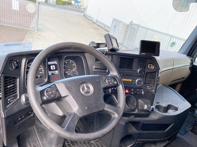 Mercedes-Benz Actros 2545 L 6x2 Actros 2545 L 6x2, StreamSpace, Liftachse, Bi-Xenon - Šasija kravas automašīna: foto 3 Mercedes-Benz Actros 2545 L 6x2 Actros 2545 L 6x2, StreamSpace, Liftachse, Bi-Xenon - Šasija kravas automašīna: foto 3