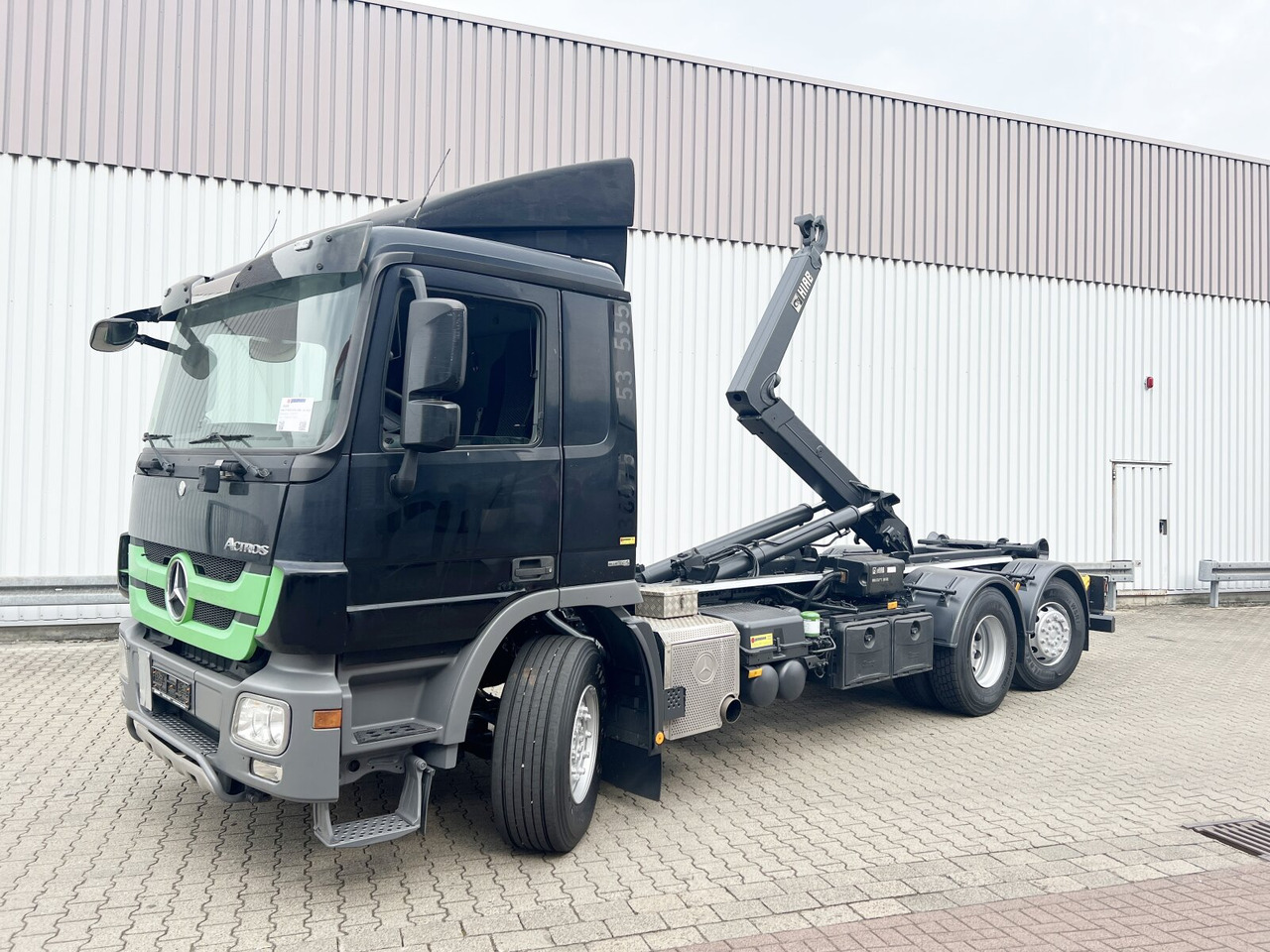 Mercedes-Benz Actros 2546 L 6x2 NLA Actros 2546 L 6x2/45 NLA, Retarder, Lift-/Lenkachse - Pacēlājs ar āķi: foto 1 Mercedes-Benz Actros 2546 L 6x2 NLA Actros 2546 L 6x2/45 NLA, Retarder, Lift-/Lenkachse - Pacēlājs ar āķi: foto 1