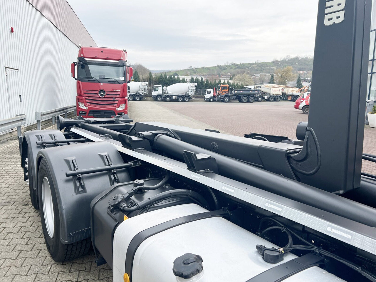 Mercedes-Benz Actros 2546 L 6x2 NLA Actros 2546 L 6x2/45 NLA, Retarder, Lift-/Lenkachse - Pacēlājs ar āķi: foto 2 Mercedes-Benz Actros 2546 L 6x2 NLA Actros 2546 L 6x2/45 NLA, Retarder, Lift-/Lenkachse - Pacēlājs ar āķi: foto 2