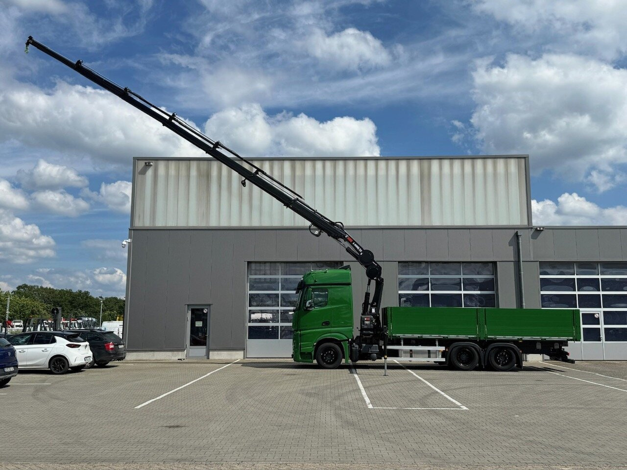 Mercedes-Benz Actros 2548 L 6x2 Actros 2548 L 6x2, Actros 2548 L, 6x2 mit Kran Hiab X-HiDuo 228 - Kravas auto ar manipulatoru: foto 2 Mercedes-Benz Actros 2548 L 6x2 Actros 2548 L 6x2, Actros 2548 L, 6x2 mit Kran Hiab X-HiDuo 228 - Kravas auto ar manipulatoru: foto 2