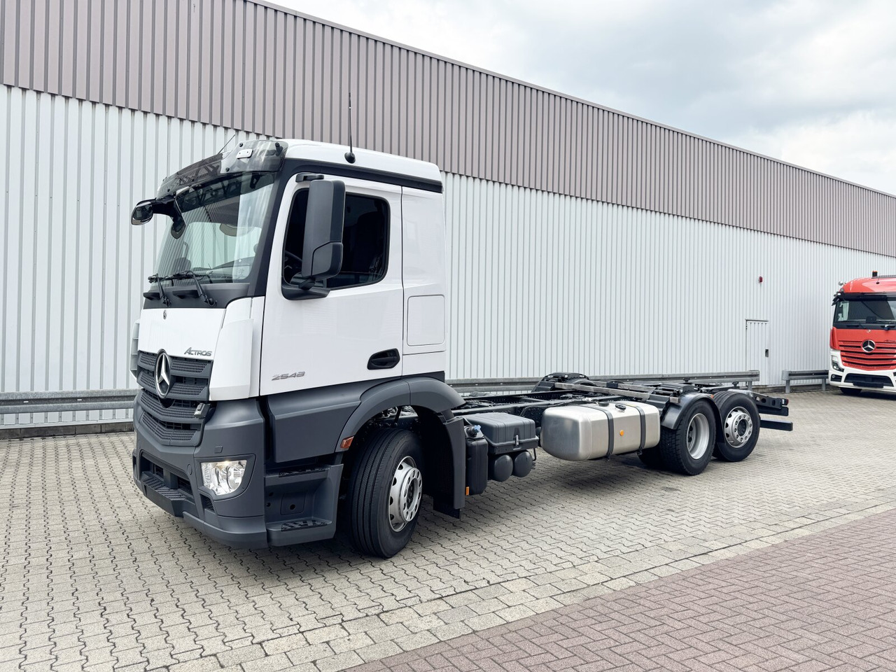 Mercedes-Benz Actros 2548 L 6x2 Actros 2548 L 6x2, Retarder, Lenk-/Liftachse - Šasija kravas automašīna: foto 1 Mercedes-Benz Actros 2548 L 6x2 Actros 2548 L 6x2, Retarder, Lenk-/Liftachse - Šasija kravas automašīna: foto 1