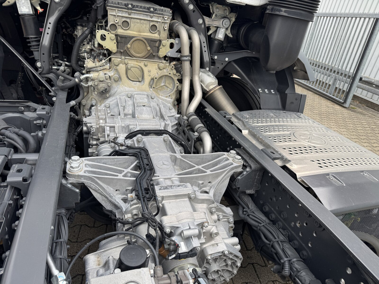 Mercedes-Benz Actros 2548 L 6x2 Actros 2548 L 6x2, Retarder, Lenk-/Liftachse - Pacēlājs ar āķi: foto 2 Mercedes-Benz Actros 2548 L 6x2 Actros 2548 L 6x2, Retarder, Lenk-/Liftachse - Pacēlājs ar āķi: foto 2