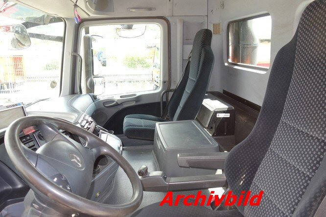 Mercedes-Benz Actros 2551 L 6x2 Actros 2551L/6x2, Lenk-Liftachse V 8 Motor - Šasija kravas automašīna: foto 3 Mercedes-Benz Actros 2551 L 6x2 Actros 2551L/6x2, Lenk-Liftachse V 8 Motor - Šasija kravas automašīna: foto 3