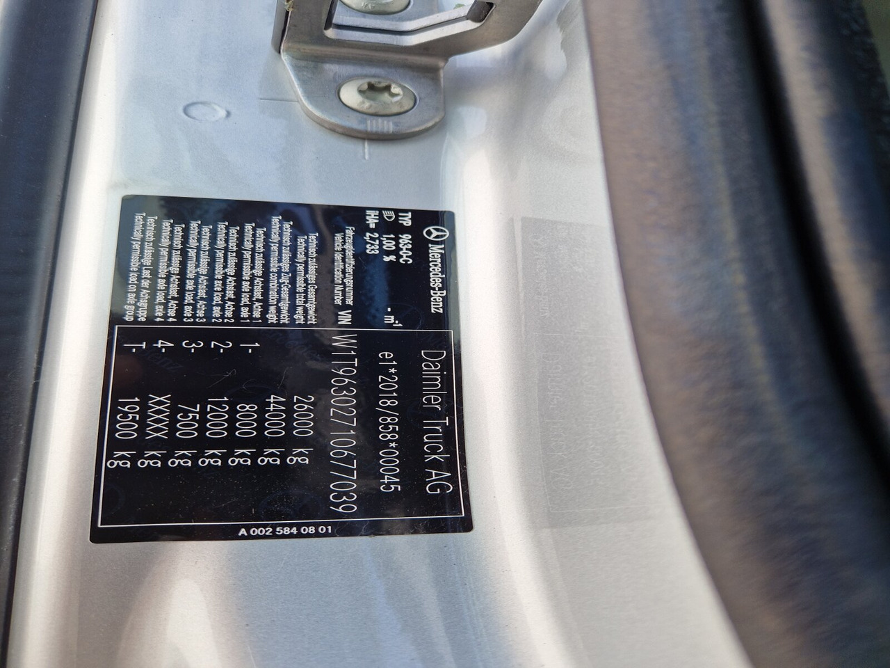 Mercedes-Benz Actros 2553 LL 6x2 Actros 2553 LL 6x2/46, Retarder, Liftachse, MultimediaCockpit, LED, Navi līzingu Mercedes-Benz Actros 2553 LL 6x2 Actros 2553 LL 6x2/46, Retarder, Liftachse, MultimediaCockpit, LED, Navi: foto 6 Mercedes-Benz Actros 2553 LL 6x2 Actros 2553 LL 6x2/46, Retarder, Liftachse, MultimediaCockpit, LED, Navi līzingu Mercedes-Benz Actros 2553 LL 6x2 Actros 2553 LL 6x2/46, Retarder, Liftachse, MultimediaCockpit, LED, Navi: foto 6