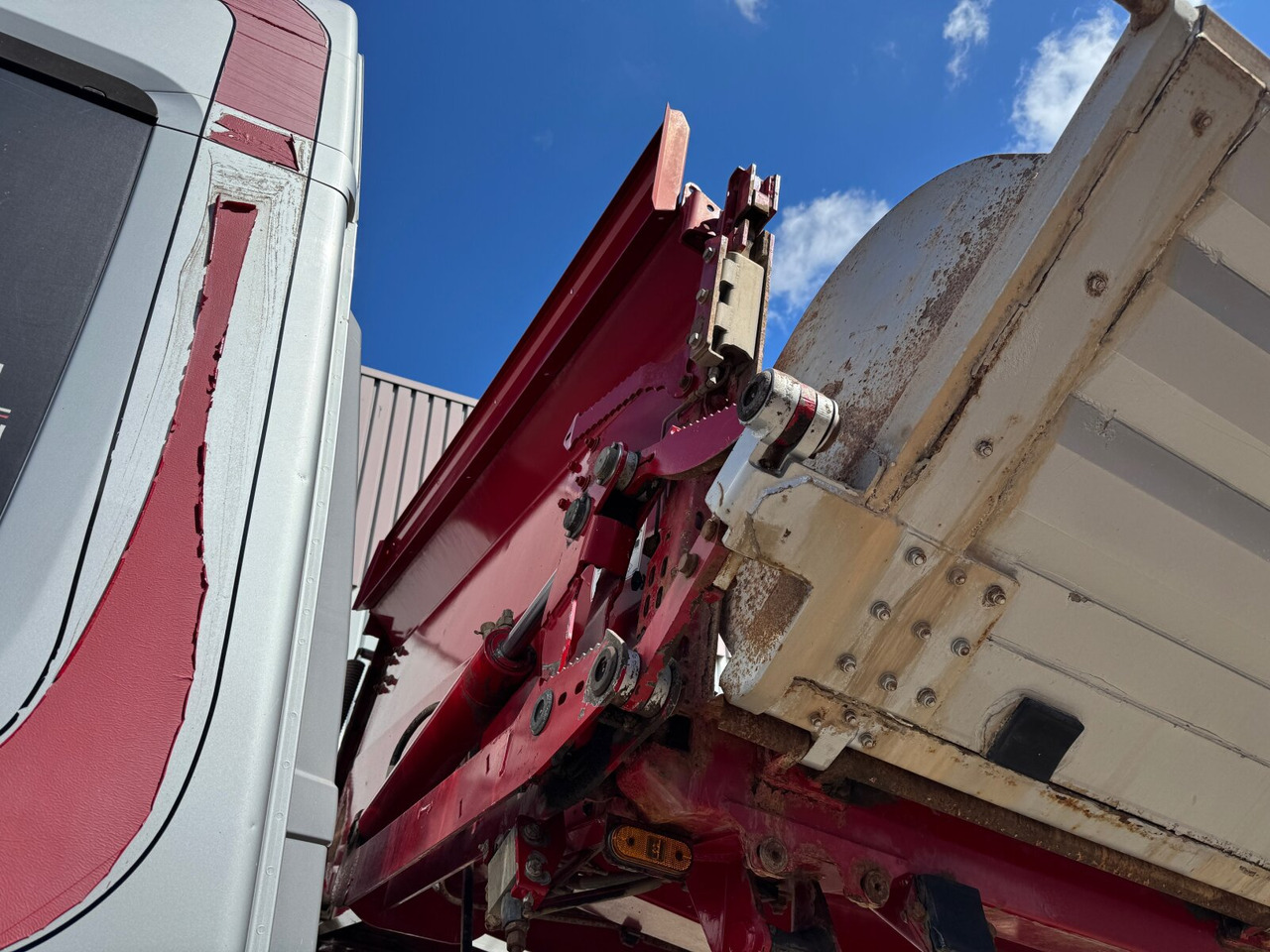Mercedes-Benz Actros 2648 LK 6x4 Actros 2648 LK 6x4, Retarder, Bordmatik, Bi-Xenon - Kravas automašīna pašizgāzējs: foto 2 Mercedes-Benz Actros 2648 LK 6x4 Actros 2648 LK 6x4, Retarder, Bordmatik, Bi-Xenon - Kravas automašīna pašizgāzējs: foto 2