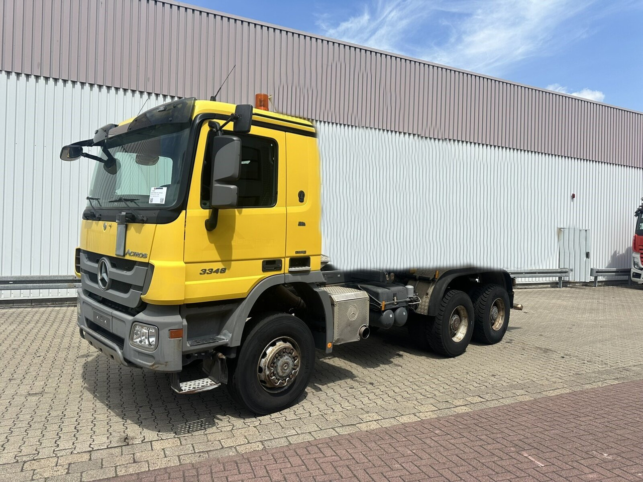 Mercedes-Benz Actros 3348 AK 6x6 Actros 3348 AK 6x6 - Šasija kravas automašīna: foto 1 Mercedes-Benz Actros 3348 AK 6x6 Actros 3348 AK 6x6 - Šasija kravas automašīna: foto 1