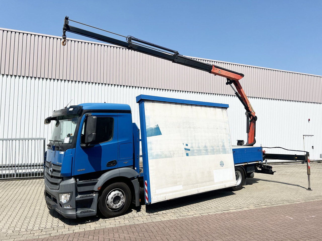 Mercedes-Benz Antos 1836 L 4x2 Antos 1836 L 4x2, Glastransporter, Heckkran Palfinger Pk 12002-EH, Funk - Kravas auto ar manipulatoru: foto 1 Mercedes-Benz Antos 1836 L 4x2 Antos 1836 L 4x2, Glastransporter, Heckkran Palfinger Pk 12002-EH, Funk - Kravas auto ar manipulatoru: foto 1