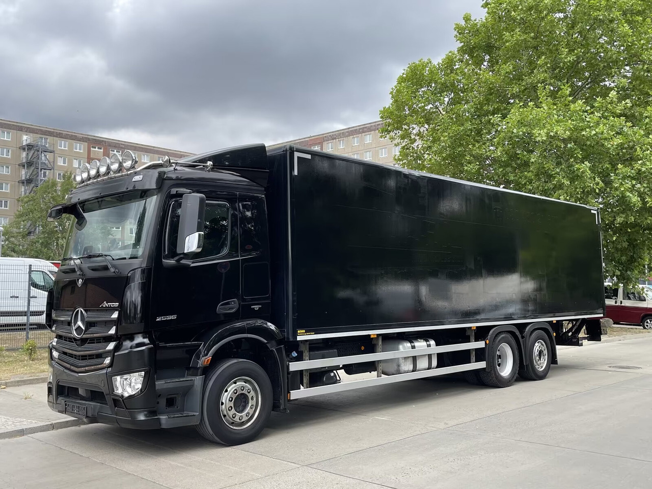 Mercedes-Benz Antos 2536 L 6x2 Antos 2536 L 6x2, Lenk-/Liftachse, MBB LBW - Kravas automašīna ar slēgto virsbūvi: foto 1 Mercedes-Benz Antos 2536 L 6x2 Antos 2536 L 6x2, Lenk-/Liftachse, MBB LBW - Kravas automašīna ar slēgto virsbūvi: foto 1