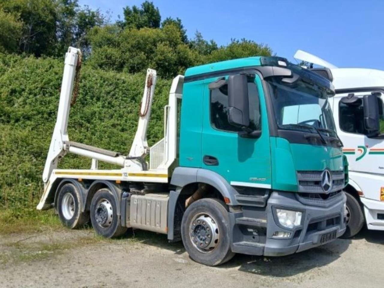 Mercedes-Benz Antos 2540 L 6x2 Antos 2540 L 6x2, Teleabsetzer - Būvgružu konteineru vedējs: foto 1 Mercedes-Benz Antos 2540 L 6x2 Antos 2540 L 6x2, Teleabsetzer - Būvgružu konteineru vedējs: foto 1