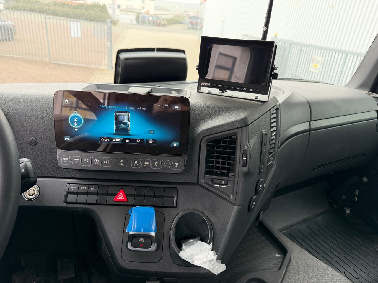 Mercedes-Benz Arocs 1840 K 4x2 Arocs 1840 K 4x2, MultimediaCockpit, 2x Nebenantrieb, NMV & Motorabtrieb - Pacēlājs ar āķi: foto 5 Mercedes-Benz Arocs 1840 K 4x2 Arocs 1840 K 4x2, MultimediaCockpit, 2x Nebenantrieb, NMV & Motorabtrieb - Pacēlājs ar āķi: foto 5