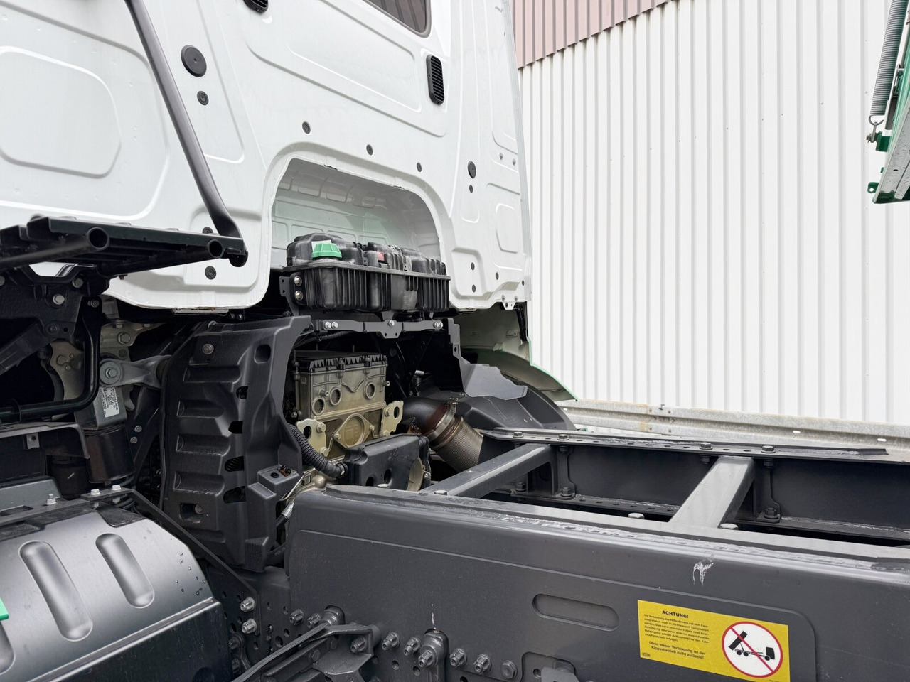 Mercedes-Benz Arocs 1840 K 4x2 Arocs 1840 K 4x2, MultimediaCockpit, Alu-Bordwände, Platz für Kranmontage - Kravas automašīna pašizgāzējs: foto 4 Mercedes-Benz Arocs 1840 K 4x2 Arocs 1840 K 4x2, MultimediaCockpit, Alu-Bordwände, Platz für Kranmontage - Kravas automašīna pašizgāzējs: foto 4