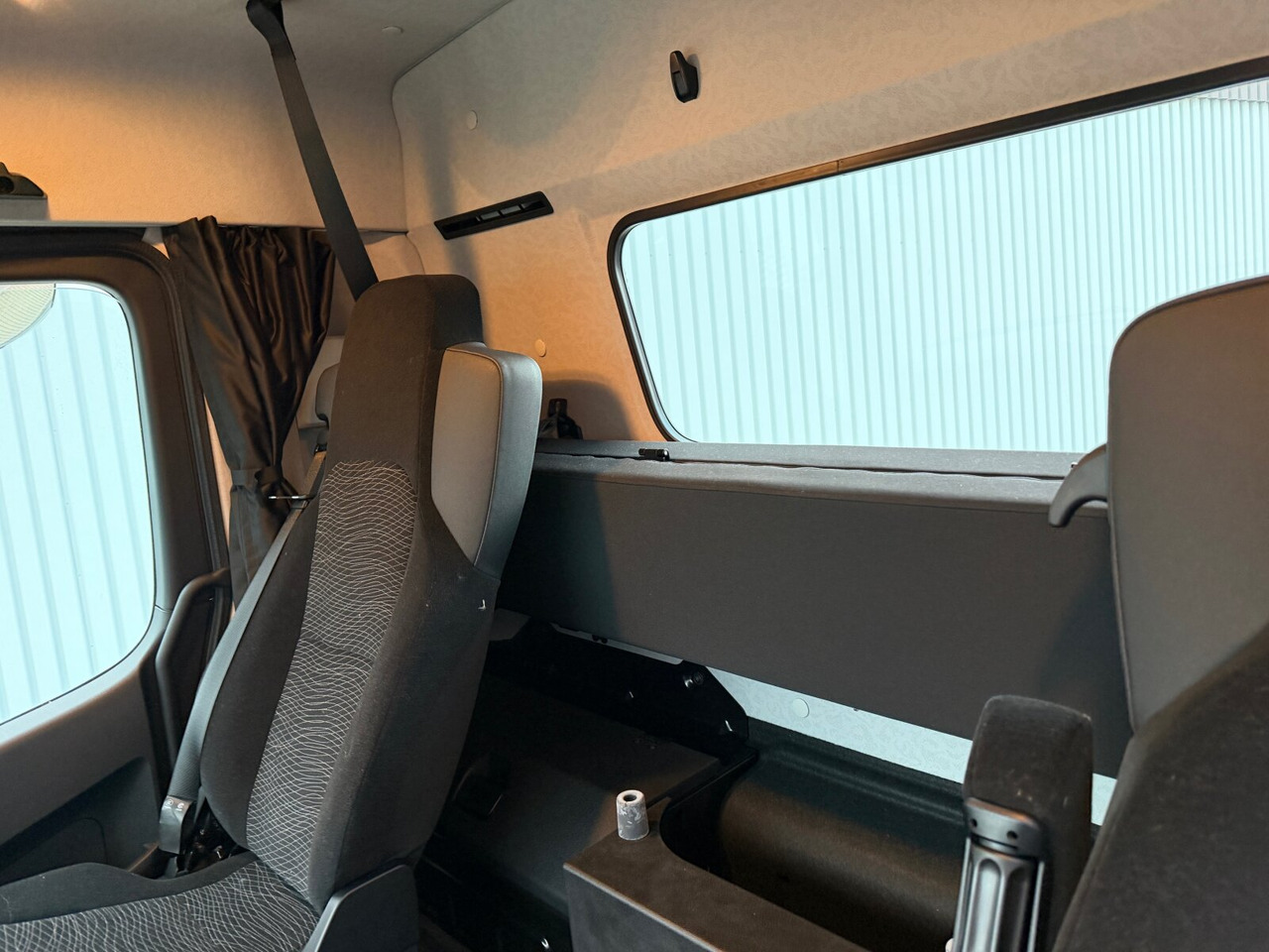 Mercedes-Benz Arocs 2542 L 6x2/4 Arocs 2542/45 L 6x2/4, Vorlauflenk-/liftachse, Navi, MultimediaCockpit - Šasija kravas automašīna: foto 5 Mercedes-Benz Arocs 2542 L 6x2/4 Arocs 2542/45 L 6x2/4, Vorlauflenk-/liftachse, Navi, MultimediaCockpit - Šasija kravas automašīna: foto 5