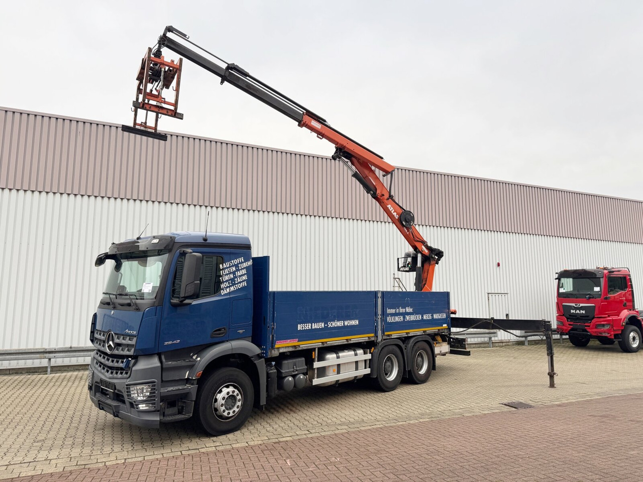 Mercedes-Benz Arocs 2642 6x4 Arocs 2642 6x4 mit Heckkran Atlas AK 186.3 V-2 - Kravas auto ar manipulatoru, Bortu kravas automašīna/ Platforma: foto 1 Mercedes-Benz Arocs 2642 6x4 Arocs 2642 6x4 mit Heckkran Atlas AK 186.3 V-2 - Kravas auto ar manipulatoru, Bortu kravas automašīna/ Platforma: foto 1