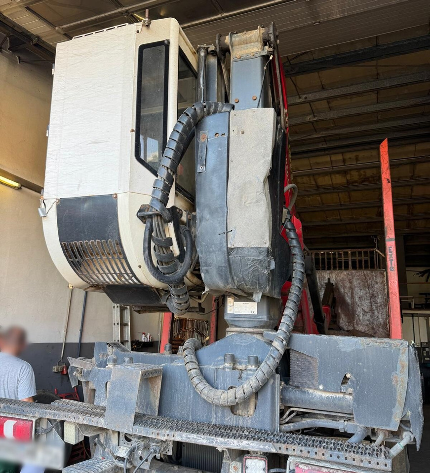 Mercedes-Benz Arocs 2648 6x4 Arocs 2648 6x4 mit Heckkran Epsilon M12Z83, Krankabine - Kokvedējs, Kravas auto ar manipulatoru: foto 4 Mercedes-Benz Arocs 2648 6x4 Arocs 2648 6x4 mit Heckkran Epsilon M12Z83, Krankabine - Kokvedējs, Kravas auto ar manipulatoru: foto 4