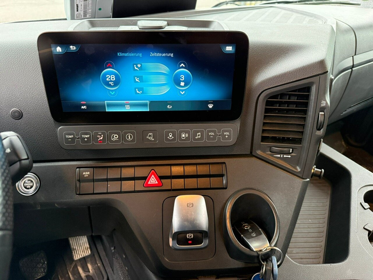 Mercedes-Benz Arocs 3243 B 8x4/4 Arocs 3243 B 8x4/4, MirrorCam, MultimediaCockpit, Navi, Betonmischer Intermix ca. 9m³ - Betonvedējs: foto 2 Mercedes-Benz Arocs 3243 B 8x4/4 Arocs 3243 B 8x4/4, MirrorCam, MultimediaCockpit, Navi, Betonmischer Intermix ca. 9m³ - Betonvedējs: foto 2