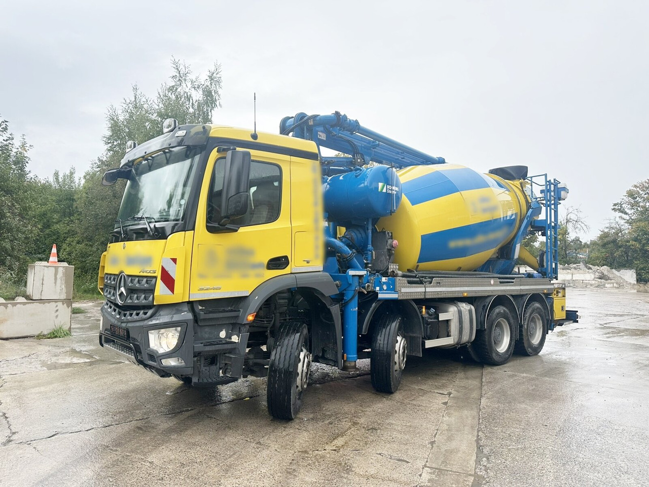 Mercedes-Benz Arocs 3246 B 8x4 Stetter Mischer 7m³, Pumpe 25m Arocs 3246 B 8x4 Stetter Mischer 7m³, Pumpe 25m - Betonvedējs: foto 1 Mercedes-Benz Arocs 3246 B 8x4 Stetter Mischer 7m³, Pumpe 25m Arocs 3246 B 8x4 Stetter Mischer 7m³, Pumpe 25m - Betonvedējs: foto 1