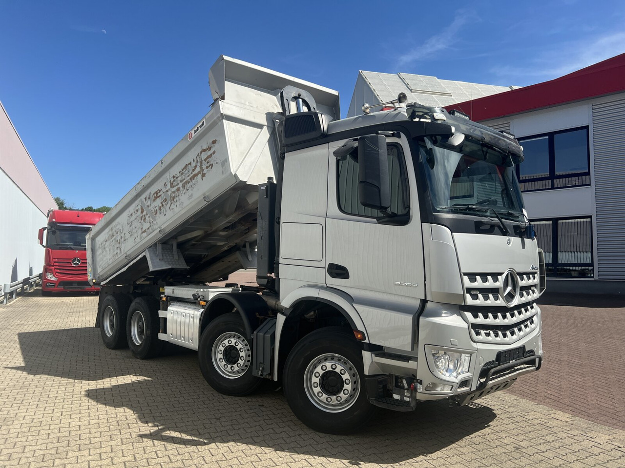 Bezceļu pašizgāzējs Mercedes-Benz Arocs 3251 LK 8x4/4 Arocs 3251 LK 8x4/4, Retarder, Stahlmulde ca. 15m³, hydr. Heckklappe: foto 8