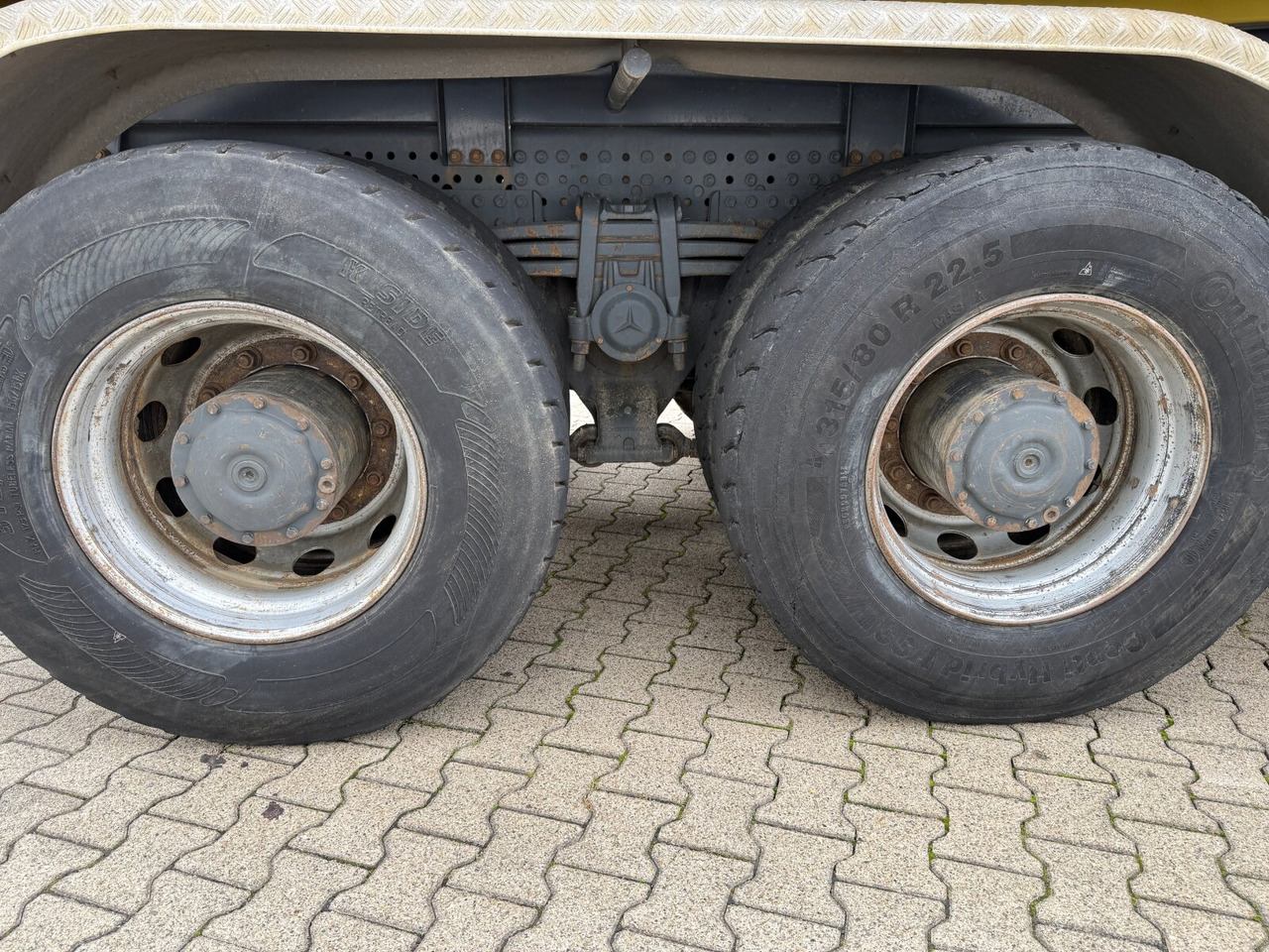 Mercedes-Benz Arocs 3363 K 6x4 Arocs 3363 K 6x4, Grounder, Turbo-Retarder-Kupplung - Pacēlājs ar āķi: foto 2 Mercedes-Benz Arocs 3363 K 6x4 Arocs 3363 K 6x4, Grounder, Turbo-Retarder-Kupplung - Pacēlājs ar āķi: foto 2