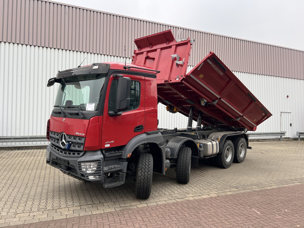 Mercedes-Benz Arocs 4146 K 8x4/4 Arocs 4146 K 8x4/4, Grounder, Multimedia Cockpit, Meiller Kipper, Bordmatik links - Kravas automašīna pašizgāzējs: foto 1 Mercedes-Benz Arocs 4146 K 8x4/4 Arocs 4146 K 8x4/4, Grounder, Multimedia Cockpit, Meiller Kipper, Bordmatik links - Kravas automašīna pašizgāzējs: foto 1