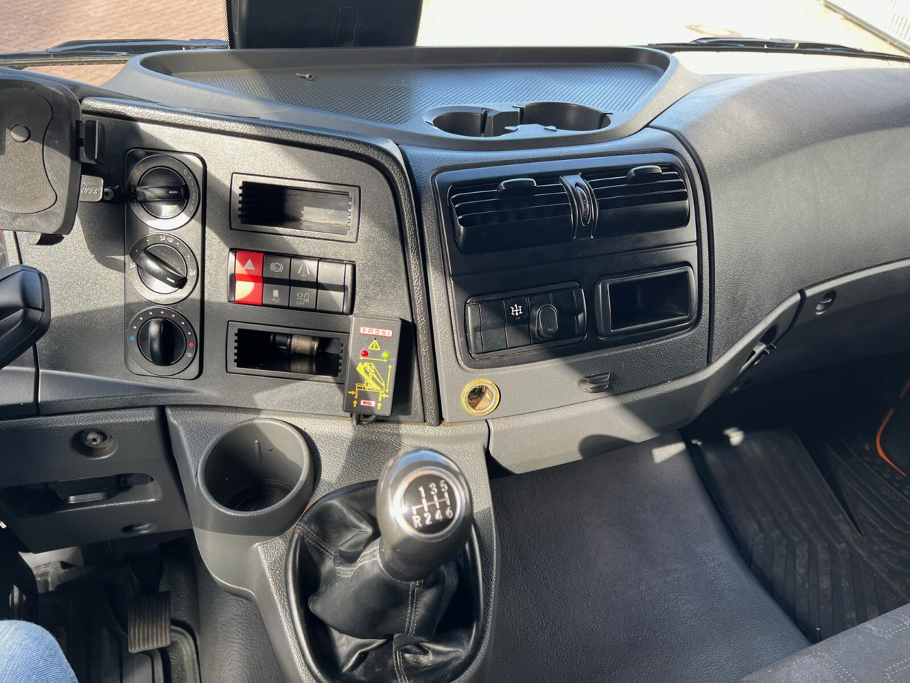 Kravas auto ar manipulatoru, Bortu kravas automašīna/ Platforma Mercedes-Benz Atego 1023 L 4x2 Atego 1023 L 4x2 mit Kran Fassi F85B.0.21: foto 7