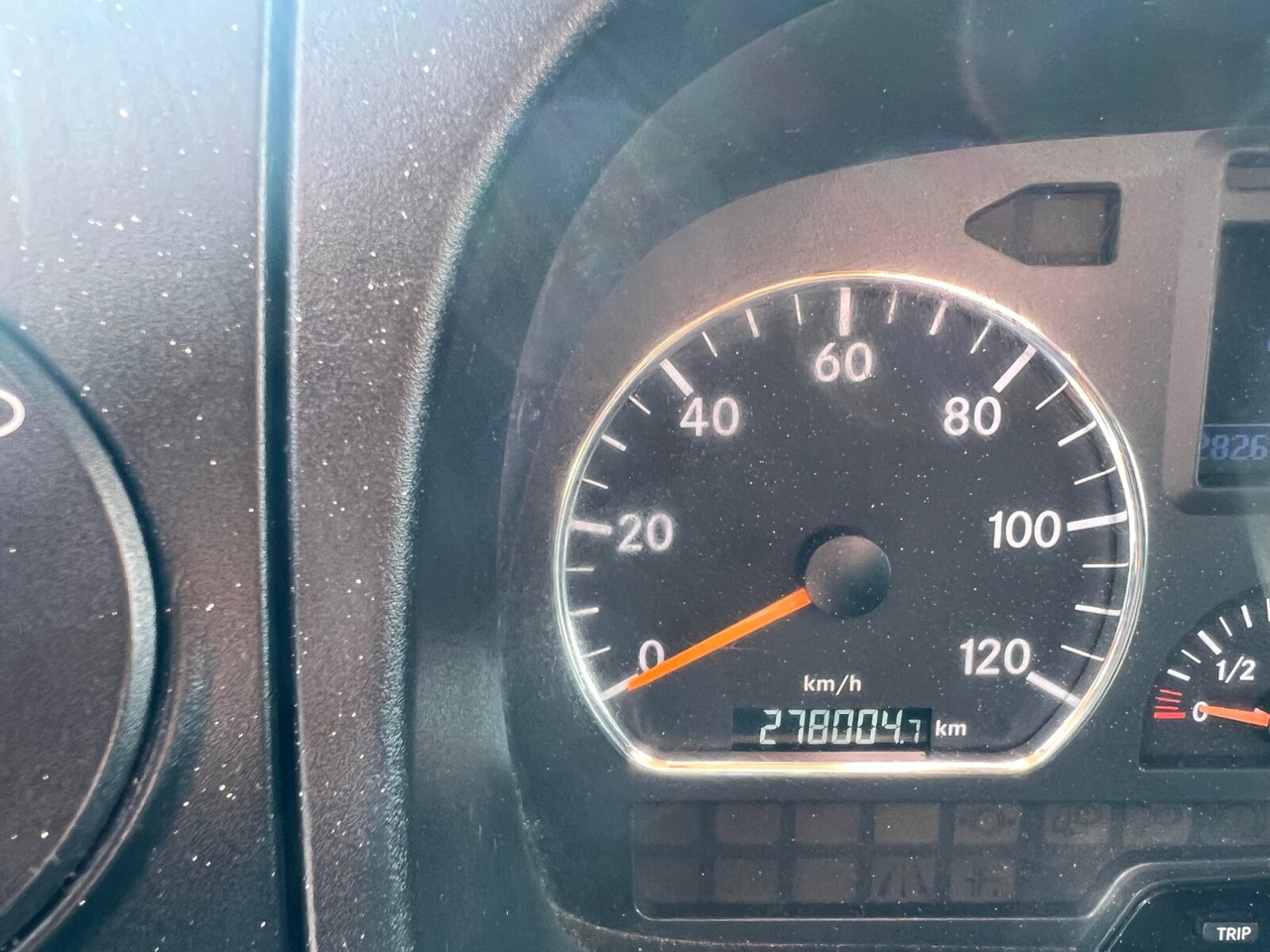 Mercedes-Benz Atego 1024 L 4x2 Atego 1024 L 4x2 mit Kran Fassi F80A.0.21 - Kravas auto ar manipulatoru, Bortu kravas automašīna/ Platforma: foto 5 Mercedes-Benz Atego 1024 L 4x2 Atego 1024 L 4x2 mit Kran Fassi F80A.0.21 - Kravas auto ar manipulatoru, Bortu kravas automašīna/ Platforma: foto 5