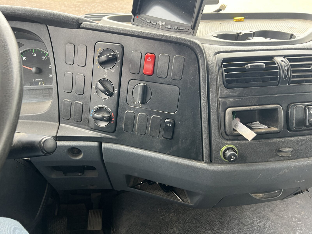 Mercedes-Benz Atego 1222 K 4x2 Atego 1222 K 4x2, 2x AHK - Kravas automašīna pašizgāzējs: foto 4 Mercedes-Benz Atego 1222 K 4x2 Atego 1222 K 4x2, 2x AHK - Kravas automašīna pašizgāzējs: foto 4