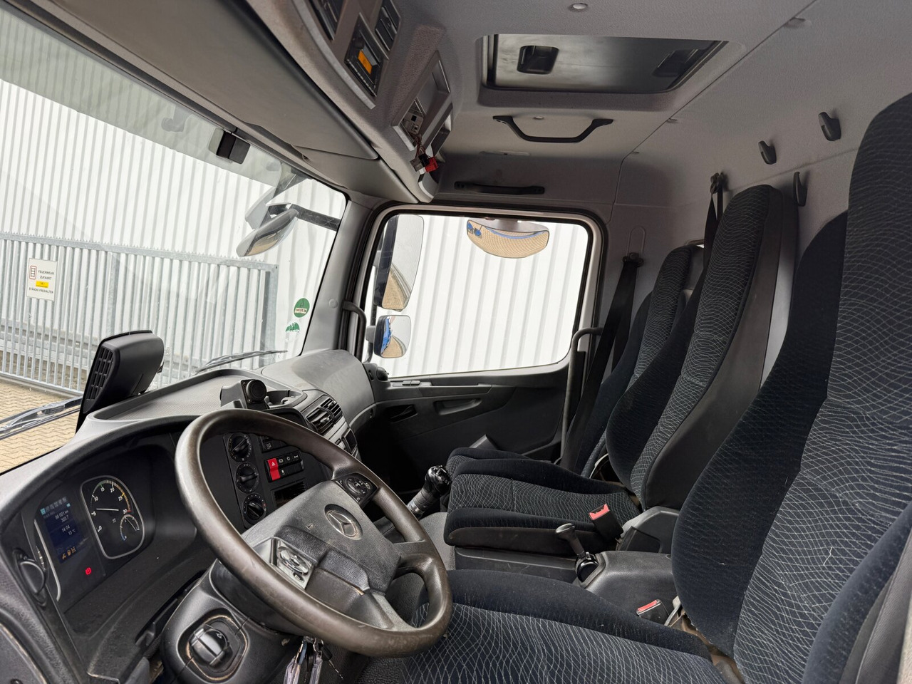 Mercedes-Benz Atego 1224 K 4x2 Atego 1224 K 4x2, Meiller 3-S-Kipper 2x AHK Öl - Kravas automašīna pašizgāzējs: foto 2 Mercedes-Benz Atego 1224 K 4x2 Atego 1224 K 4x2, Meiller 3-S-Kipper 2x AHK Öl - Kravas automašīna pašizgāzējs: foto 2