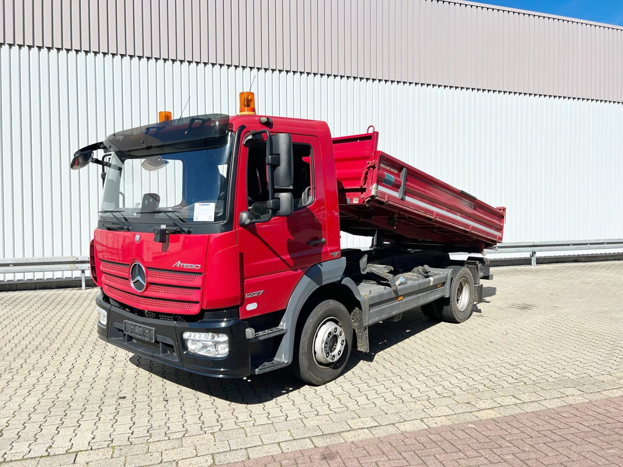 Mercedes-Benz Atego 1227 K 4x2 Atego 1227 K 4x2, Meiller Kipper - Kravas automašīna pašizgāzējs: foto 1 Mercedes-Benz Atego 1227 K 4x2 Atego 1227 K 4x2, Meiller Kipper - Kravas automašīna pašizgāzējs: foto 1