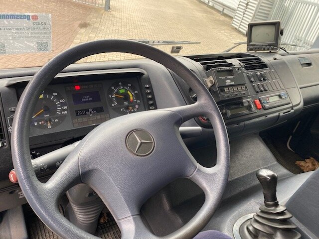 Mercedes-Benz Atego 1323 L 4x2 Atego 1323 L 4x2 Kühlkoffer, Carrier, Trennwand, LBW - Kravas automašīna refrižerators: foto 5 Mercedes-Benz Atego 1323 L 4x2 Atego 1323 L 4x2 Kühlkoffer, Carrier, Trennwand, LBW - Kravas automašīna refrižerators: foto 5