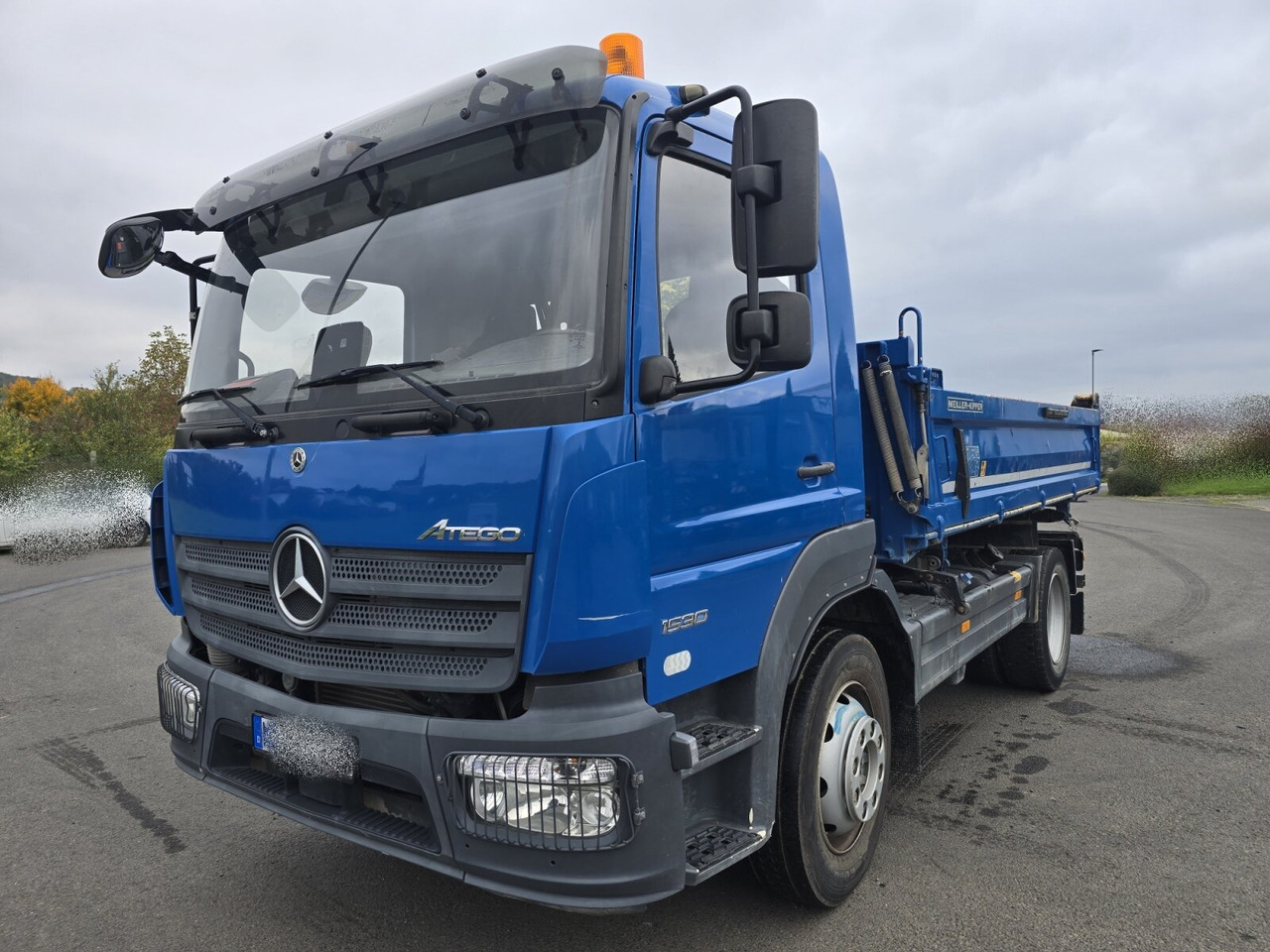 Mercedes-Benz Atego 1630 K 4x2 Atego 1630 K 4x2, Meiller 3-Seiten, 2 x AHK Öl - Kravas automašīna pašizgāzējs: foto 1 Mercedes-Benz Atego 1630 K 4x2 Atego 1630 K 4x2, Meiller 3-Seiten, 2 x AHK Öl - Kravas automašīna pašizgāzējs: foto 1