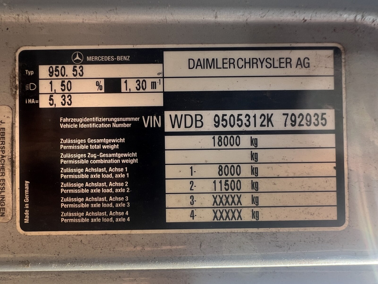 Mercedes-Benz Atego 1828 L 4x2 Atego 1828 L 4x2, Rechtslenker, Winterdienstaustattung - Šasija kravas automašīna: foto 4 Mercedes-Benz Atego 1828 L 4x2 Atego 1828 L 4x2, Rechtslenker, Winterdienstaustattung - Šasija kravas automašīna: foto 4