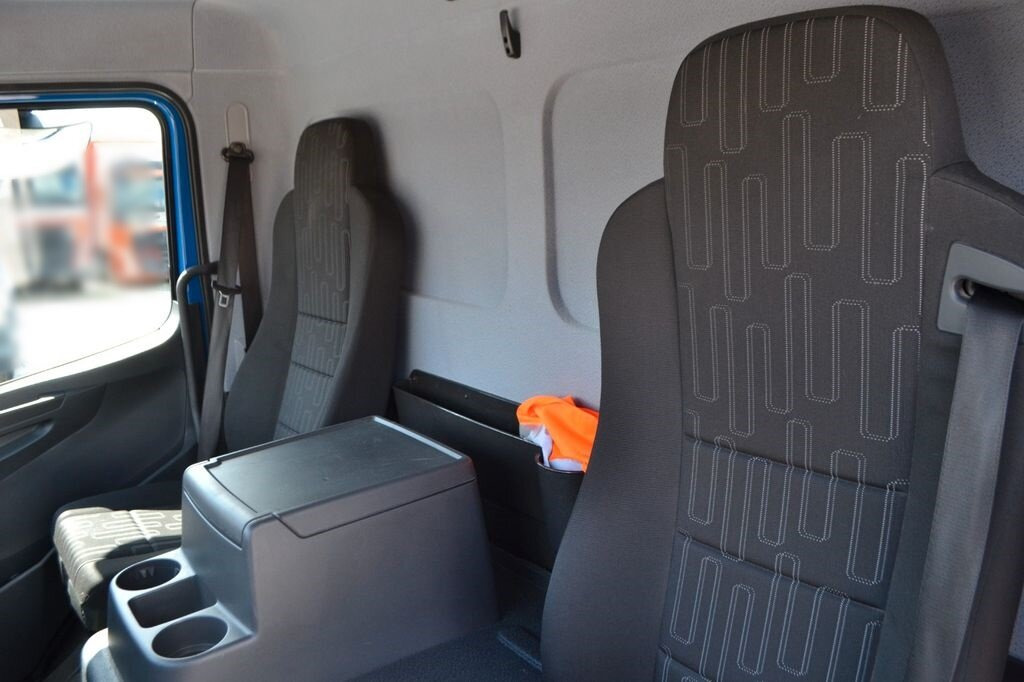 Mercedes-Benz Atego 816 4x2 Atego 816 4x2, City-Abroller - Pacēlājs ar āķi: foto 5 Mercedes-Benz Atego 816 4x2 Atego 816 4x2, City-Abroller - Pacēlājs ar āķi: foto 5