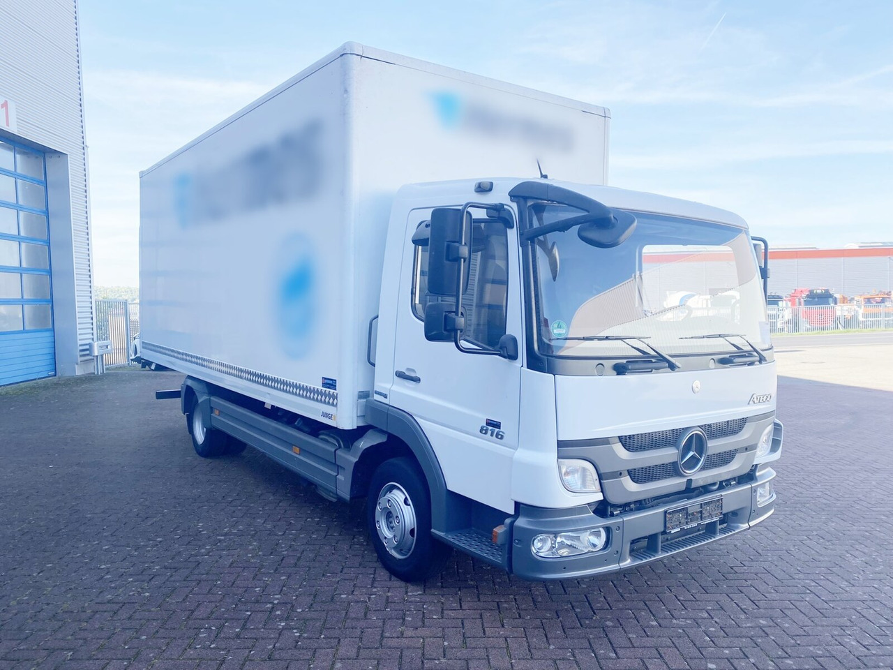 Kravas automašīna ar slēgto virsbūvi Mercedes-Benz Atego 816 4x2 Atego 816 4x2 mit Sörensen LBW: foto 9