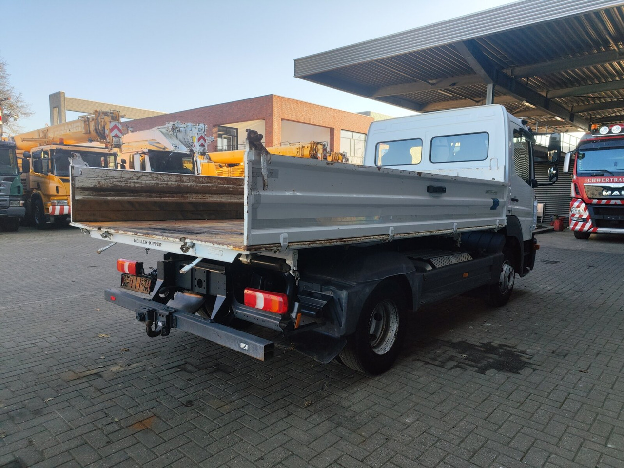 Mercedes-Benz Atego 818 K 4x2 Atego 818 K 4x2, Meiller-Kipper, - Kravas automašīna pašizgāzējs: foto 5 Mercedes-Benz Atego 818 K 4x2 Atego 818 K 4x2, Meiller-Kipper, - Kravas automašīna pašizgāzējs: foto 5