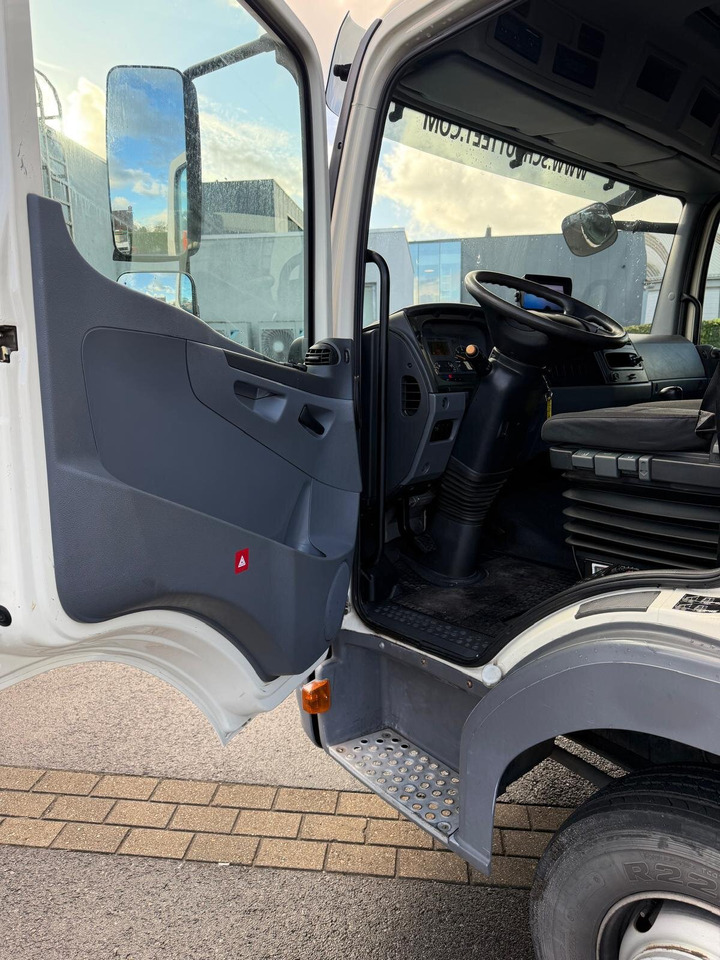 Mercedes-Benz Atego Atego 816 4 x 2 - Bortu kravas automašīna/ Platforma: foto 2 Mercedes-Benz Atego Atego 816 4 x 2 - Bortu kravas automašīna/ Platforma: foto 2