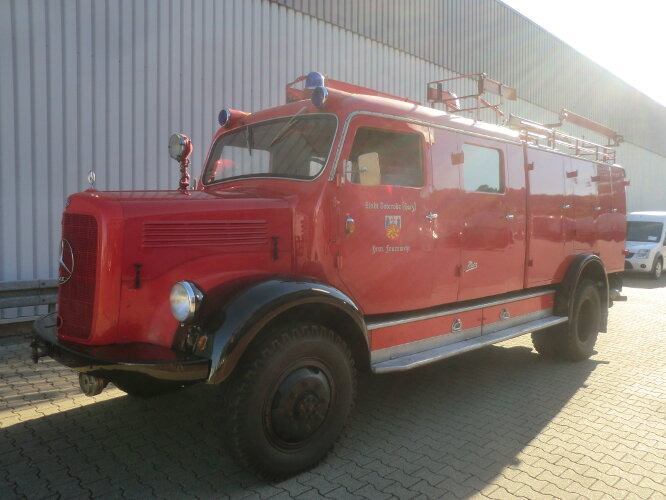 Mercedes-Benz - LAF 311 4x4 LAF 311 4x4 LF16, Feuerwehr - Ugunsdzēsēju mašīna: foto 1 Mercedes-Benz - LAF 311 4x4 LAF 311 4x4 LF16, Feuerwehr - Ugunsdzēsēju mašīna: foto 1