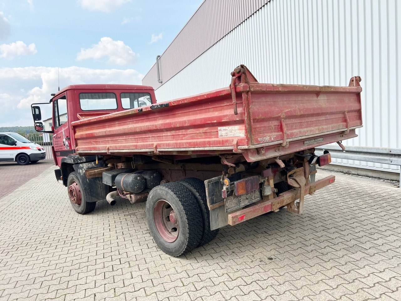Kravas automašīna pašizgāzējs Mercedes-Benz LK 1117 K 4x2 LK 1117 K 4x2, 6-Zylinder Motor, 2x AHK: foto 11
