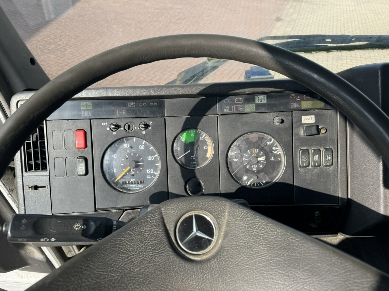 Mercedes-Benz SK 1827L 4x2 SK 1827L 4x2 - Bortu kravas automašīna/ Platforma: foto 2 Mercedes-Benz SK 1827L 4x2 SK 1827L 4x2 - Bortu kravas automašīna/ Platforma: foto 2